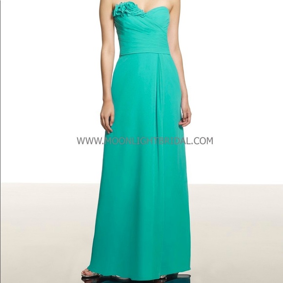 me too Dresses & Skirts - Me Too Bridesmaid/Prom dress